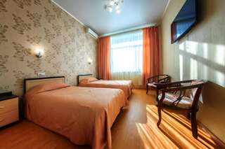 Гостиница Роял Лайм Хабаровск Стандартный двухместный номер с 2 отдельными кроватями-7